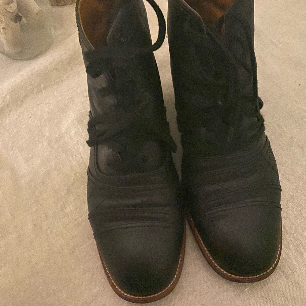 Rare CHANEL low heel combat boot